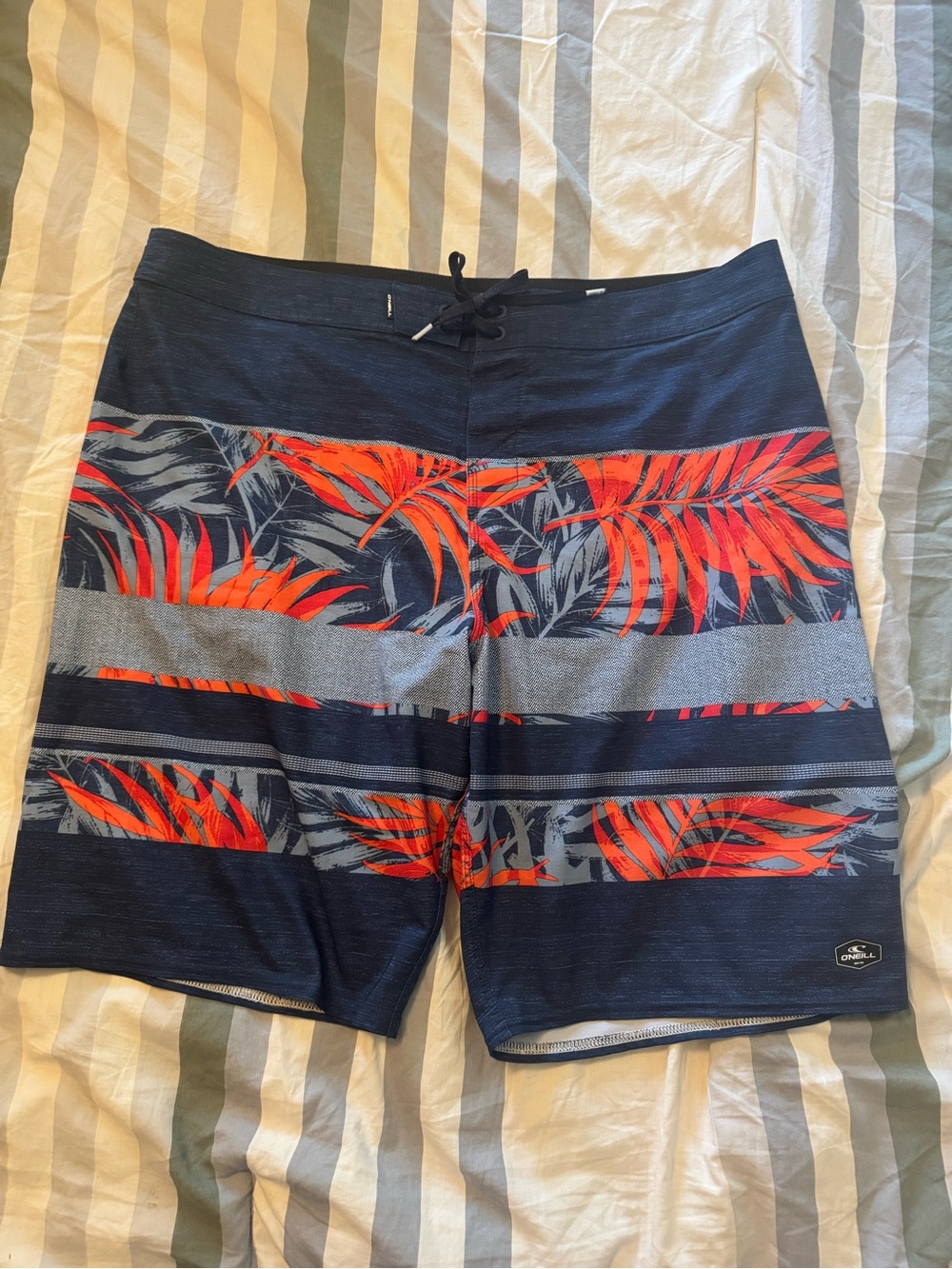 O’Neill men’s swim board shorts 40 Blue orange red